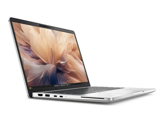 Dell Pro 13 Plus — Core Ultra 5 vPro — portable compact — vue de trois-quarts gauche